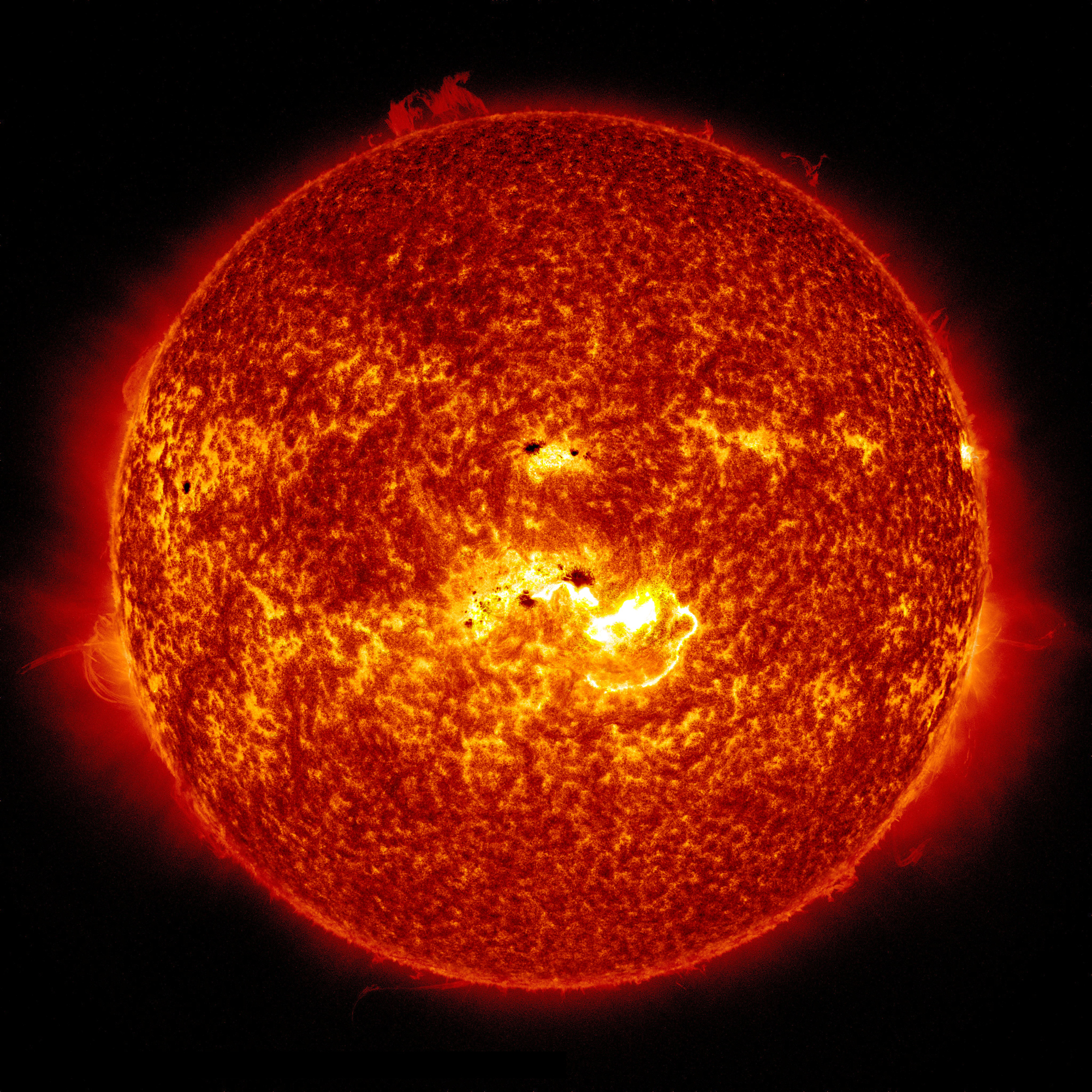 Huge Solar Flare Delays Private Rocket Launch to Space Station until Thursday